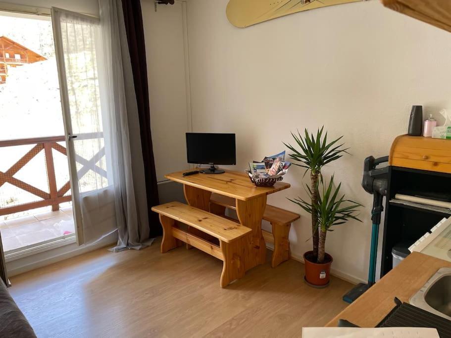 Allos, Pieds Des Pistes, A 10 Minutes De La Base De Loisirs Apartment *