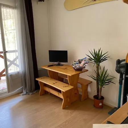 Allos, Logement Pieds Des Pistes, A 10 Minutes De La Base De Loisirs Exterior photo