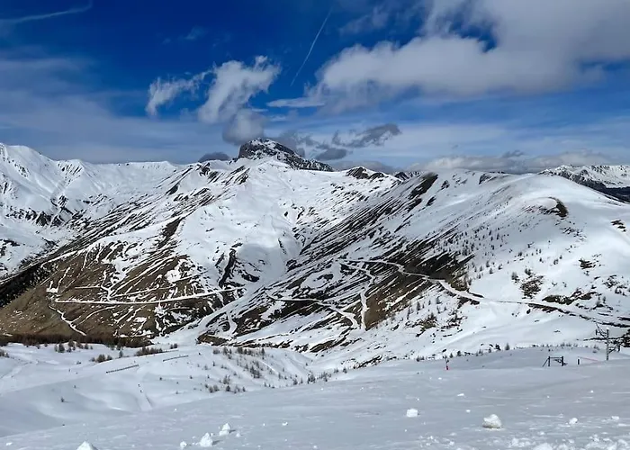 Allos, Logement Pieds Des Pistes, A 10 Minutes De La Base De Loisirs
